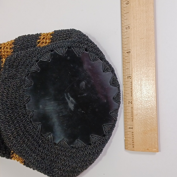 Vintage Knitted Drawstring Purse - Picture 6 of 8